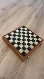 Antiek/vintage schaakspel marmer in kistje compleet, Ophalen of Verzenden, Zo goed als nieuw
