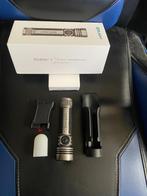 olight   zaklamp seeker4 special editie  zilver brons, Caravans en Kamperen, Zaklampen, Ophalen of Verzenden, Nieuw, Batterij