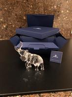 NIEUWSTAAT SWAROVSKI MOEDER OLIFANT, Verzamelen, Swarovski, Ophalen of Verzenden, Zo goed als nieuw, Figuurtje