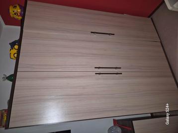 kledingkast 150x200+ kommode beschikbaar voor biedingen