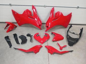 Ducati Supersport 950 originele set kuipen bj 2021-2025 beschikbaar voor biedingen