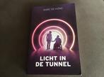Licht in de Tunnel - Marc de Hond, Boeken, Ophalen of Verzenden, Zo goed als nieuw, Nederland