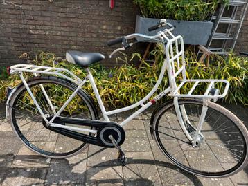 Omafiets te koop beschikbaar voor biedingen