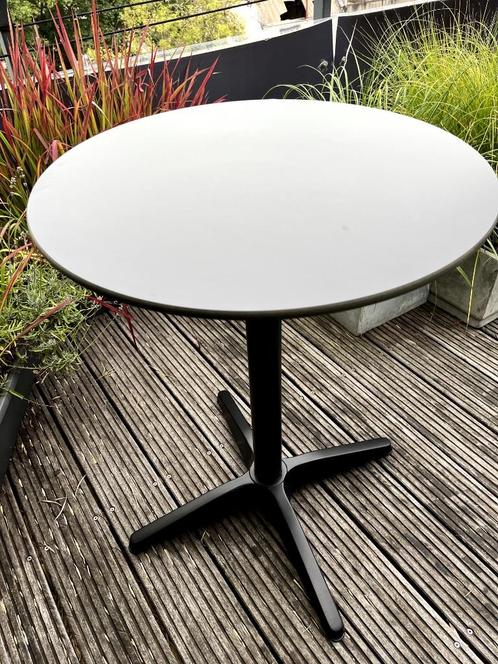 bistro tafeltje, Tuin en Terras, Tuintafels, Zo goed als nieuw, Rond, Aluminium, Ophalen