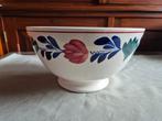Boerenbont schaal op voet (societé ceramique 483), Gebruikt, Ophalen of Verzenden, Schaal of Schalen, Aardewerk