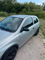 Opel Corsa 1.2 16V 3D 2003 Grijs, Auto's, Voorwielaandrijving, 450 kg, 74 pk, Origineel Nederlands