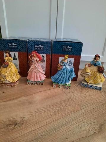 Disney traditions Prinsessen vier seizoenen  beschikbaar voor biedingen
