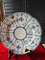 Blau Saks | Schaal | gestulpte rand | handvaatjes bewerking, Antiek en Kunst, Antiek | Servies los, Ophalen of Verzenden