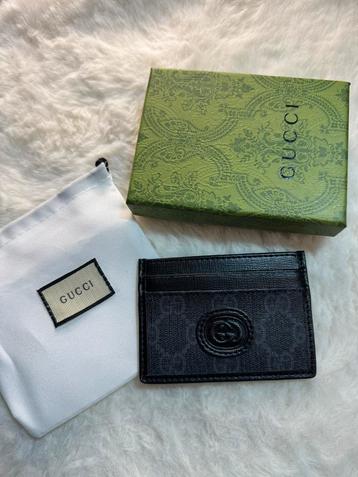 Gucci pasjes houder portomennee beschikbaar voor biedingen