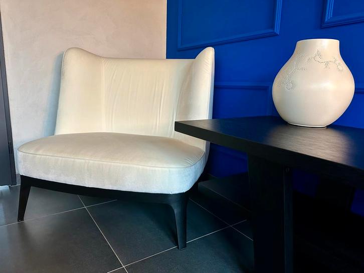 Flexform fauteuil XL DRAGONFLY by Roberto Lazzeroni, Huis en Inrichting, Fauteuils, Gebruikt, Hout, Stof, 75 tot 100 cm, 75 tot 100 cm