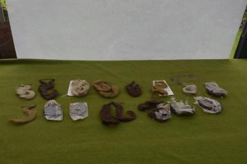 Diverse vintage haarstrengen met krul van echt haar jaren 70 beschikbaar voor biedingen