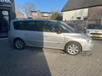 Renault Grand Espace 2.0 dCi | PANO | NAVI | 7 PERS., Voorwielaandrijving, Euro 5, 15 km/l, Zwart