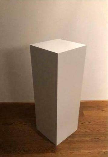 Mdf zuilen op maat gemaakt beschikbaar voor biedingen