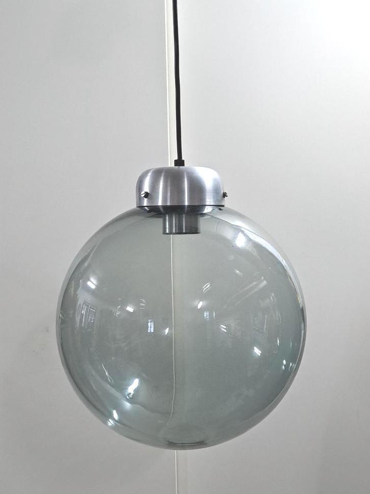 Vintage hanglamp | glazen bol rookglas | ca Ø 30 cm, Huis en Inrichting, Lampen | Hanglampen, Zo goed als nieuw, Minder dan 50 cm