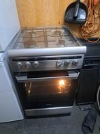 Oven gasfornuis net jaar oud met bon, Ophalen, 4 kookzones, Zo goed als nieuw, Gas