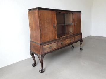 Antieke buffetkast / dressoir beschikbaar voor biedingen
