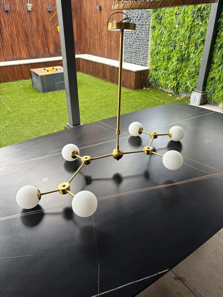 Westwing hanglamp Aurelia van opaalglas, Huis en Inrichting, Lampen | Hanglampen, Zo goed als nieuw, 75 cm of meer, Metaal, Ophalen of Verzenden