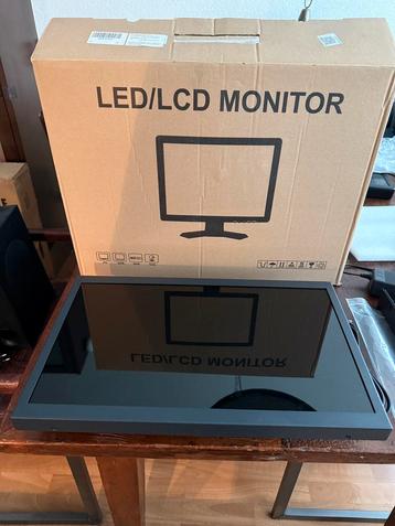 17,3 inch LED/LCD monitor beschikbaar voor biedingen