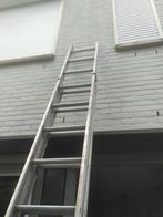 Uitschuifbare aluminium ladder 2x12 sporten., Ophalen, Gebruikt, 4 meter of meer