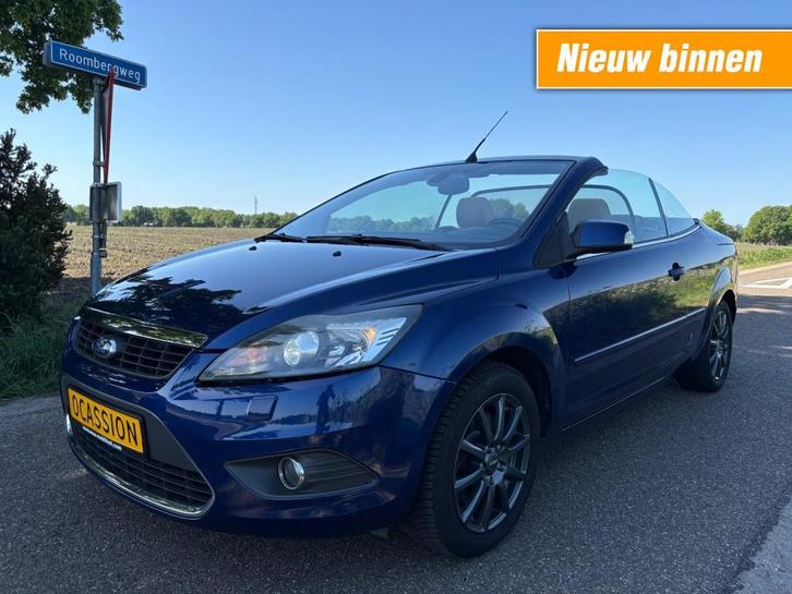 Ford FOCUS 2.0 TITANIUM / CABRIO / BOMVOL / KEYLESS / LEER, Auto's, Ford, Bedrijf, Focus, ABS, Airbags, Airconditioning, Boordcomputer