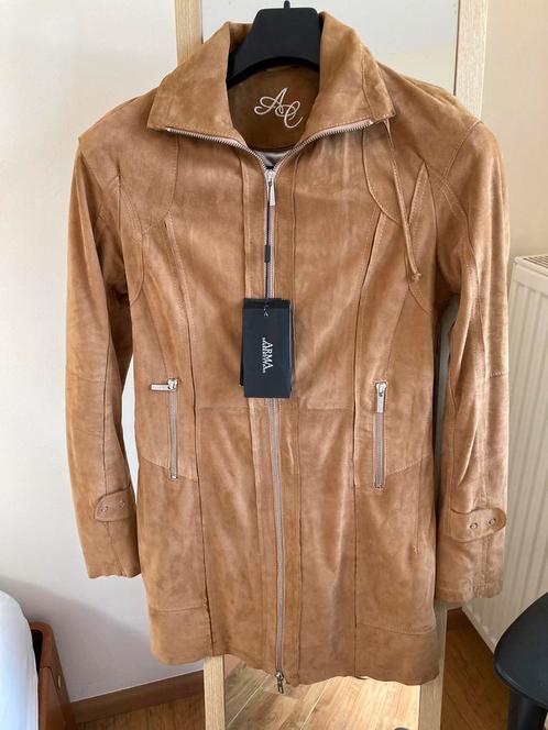 ARMA SUÉDE JAS MAAT 34 NIEUW / langer model, Kleding | Dames, Jassen | Zomer, Nieuw, Maat 34 (XS) of kleiner, Ophalen of Verzenden