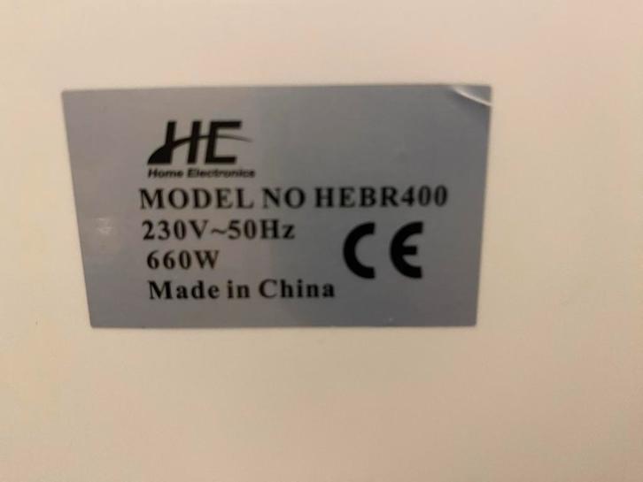 Broodbakmachine in goede staat, Witgoed en Apparatuur, Broodbakmachines, Gebruikt, Met timer, 400 tot 800 gram deeg, Kijkvenster