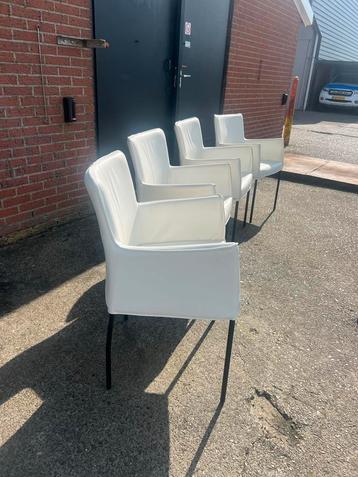 Witte Lederen Stoelen - Set van 4 beschikbaar voor biedingen