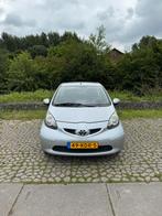 Toyota Aygo 1.0 12V Vvt-i 3DRS MMT 2007 Grijs, Voorwielaandrijving, Apple Carplay, 4 stoelen, 68 pk