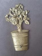 Oud gietijzeren ornament mand met bloemen. Goudkleur gemaakt, Ophalen of Verzenden