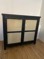 Zwarte kast met rotan deuren, Huis en Inrichting, Ophalen, Gebruikt, 50 tot 100 cm, 25 tot 50 cm