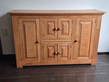 Massief Slavonisch Eiken Broodkast beschikbaar voor biedingen