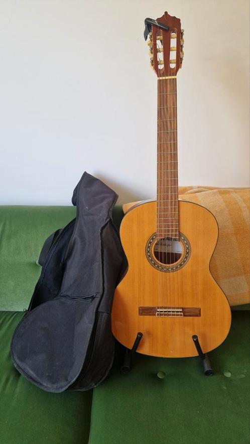 Klassieke beginners gitaar (met toebehoren), Muziek en Instrumenten, Snaarinstrumenten | Gitaren | Akoestisch, Zo goed als nieuw
