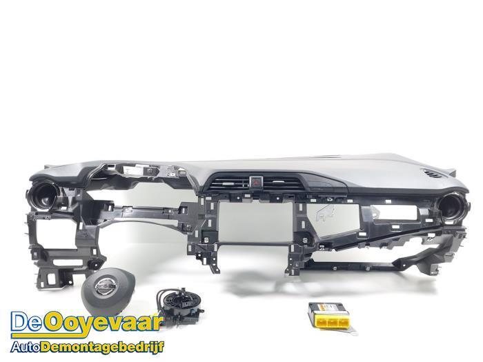 Airbag set + dashboard van een Nissan Micra (Micra 17-), Auto-onderdelen, Overige Auto-onderdelen, Nissan, Gebruikt, 3 maanden garantie