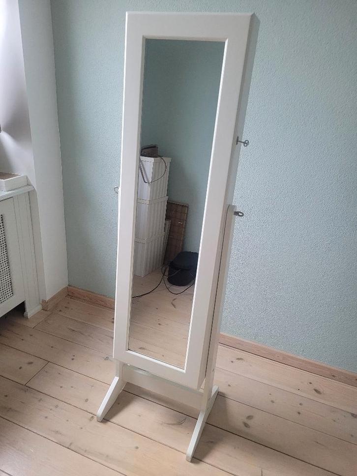 Sieradenkast Met Spiegel, Huis en Inrichting, Woonaccessoires | Spiegels, Zo goed als nieuw, Minder dan 50 cm, 100 tot 150 cm
