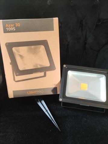 Lightpro Azur 30 watt tuinspot nieuw beschikbaar voor biedingen