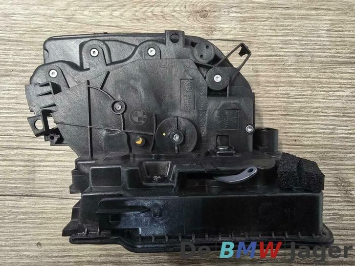 Slotmechanisme deur linksvoor BMW F45 F46 G01 G02 7281931, Auto-onderdelen, Klein materiaal, BMW, Gebruikt, Ophalen of Verzenden