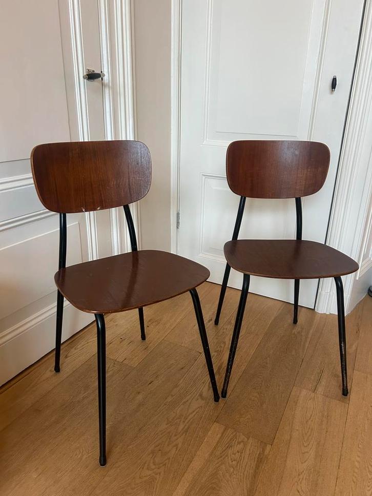 Vintage (school)stoelen van gefineerd hout en stalen poten, Huis en Inrichting, Stoelen, Gebruikt, Eén, Hout, Bruin, Ophalen