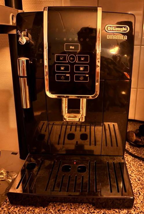DeLonghi Dinamica Espresso Machine, Witgoed en Apparatuur, Koffiezetapparaten, Gebruikt, Koffiebonen, Espresso apparaat, 2 tot 4 kopjes