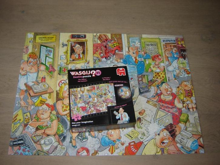 Puzzel Wasgij DESTINY Nr:11 HET KANTOOR 950 st., Hobby en Vrije tijd, Denksport en Puzzels, Zo goed als nieuw, Legpuzzel, 500 t/m 1500 stukjes