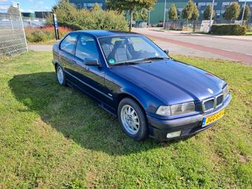 BMW  E36 compact 1998 Blauw beschikbaar voor biedingen