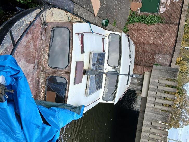 Adriana kruiser 200 € met defecte peugeot indenor motor, Watersport en Boten, Bootonderdelen, Gebruikt, Motor en Techniek, Zeilboot of Motorboot