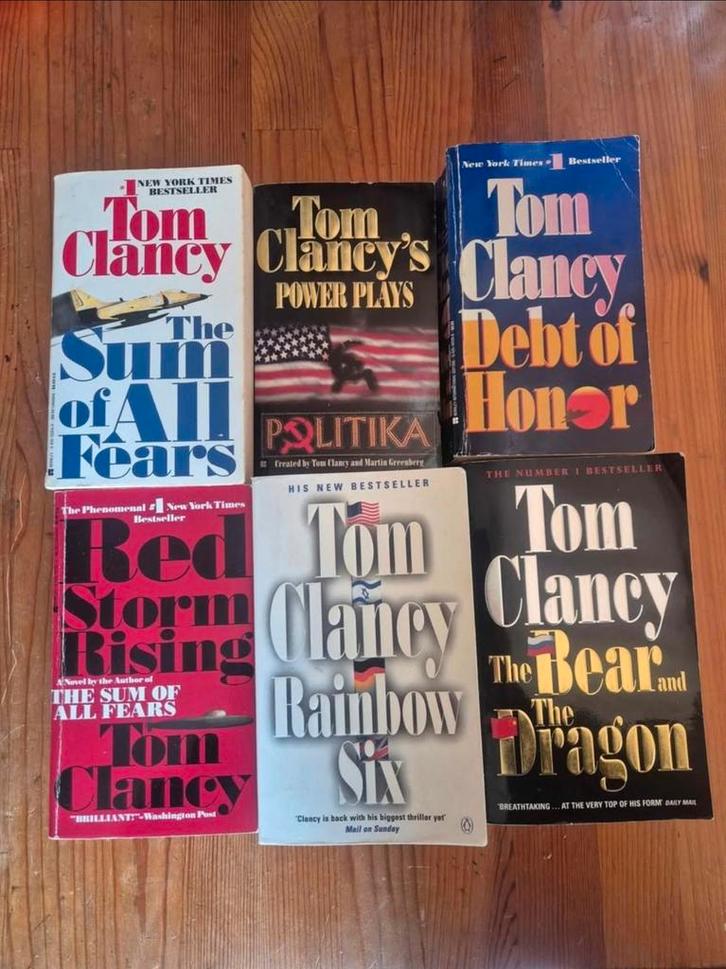 Tom Clancy Boekbundel - NL geschreven, Boeken, Romans, Zo goed als nieuw, Amerika, Ophalen of Verzenden