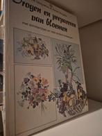 Drogen en prepareren van bloemen - Derbyshire & Burgess, Ophalen of Verzenden, Gelezen, Scrapbooking en Knutselen, Caroline Derbyshire & Renee Burgess