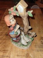 Vintage  porseleinen beeldje, Verzamelen, Ophalen, Zo goed als nieuw, Mens