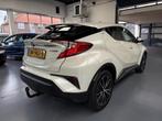 Toyota C-HR 1.8 Hybrid First Edition | Camera|Stoelverwarmin, 4 cilinders, Wit, Bedrijf, 26 km/l