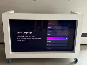 Nieuwe DJ Booth met 65 inch tv beschikbaar voor biedingen