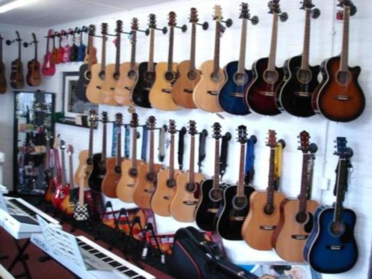 Grote Collectie Spaanse & Western Gitaren Goedkope prijzen, Muziek en Instrumenten, Snaarinstrumenten | Gitaren | Akoestisch, Nieuw