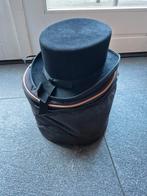 Dressuur hoedje maat 56., Dieren en Toebehoren, Paardrijkleding, Dressuur, Ophalen of Verzenden, Zo goed als nieuw, Dames