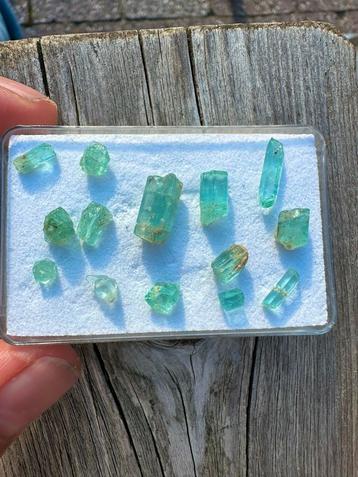 Ruwe Smaragd Kristallen set - 3 gram beschikbaar voor biedingen