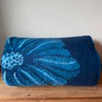 Prachtig Groot Blauw Gebloemd Vintage Woondeken, Deken Acryl, Ophalen of Verzenden, Gebruikt